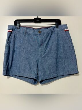 Tommy Hilfiger Chambray Women's Flat Front Shorts with Flag Stripe